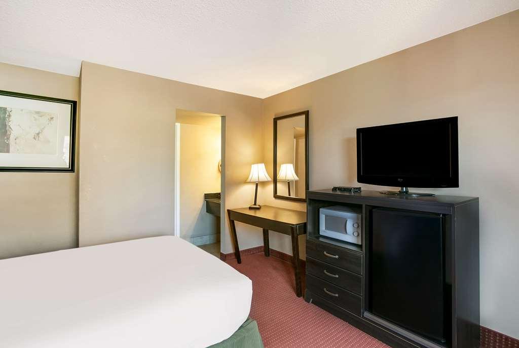 Rodeway Inn Rohrerstown Номер фото