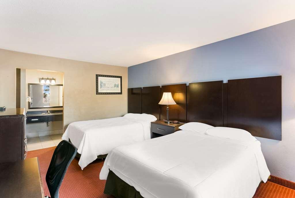 Rodeway Inn Rohrerstown Номер фото