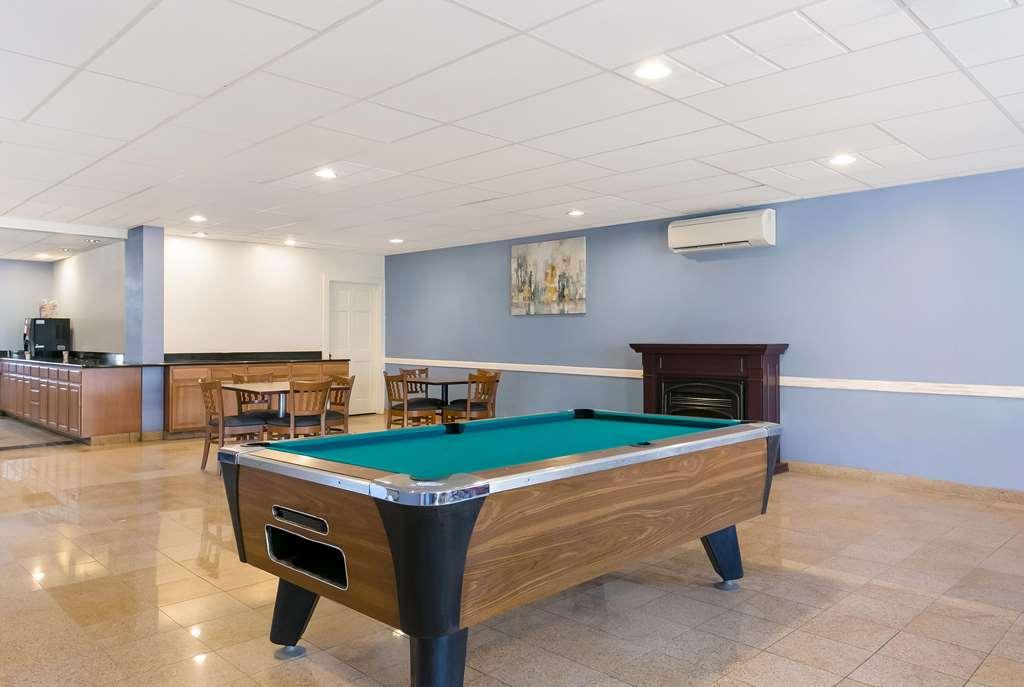 Rodeway Inn Rohrerstown Зручності фото