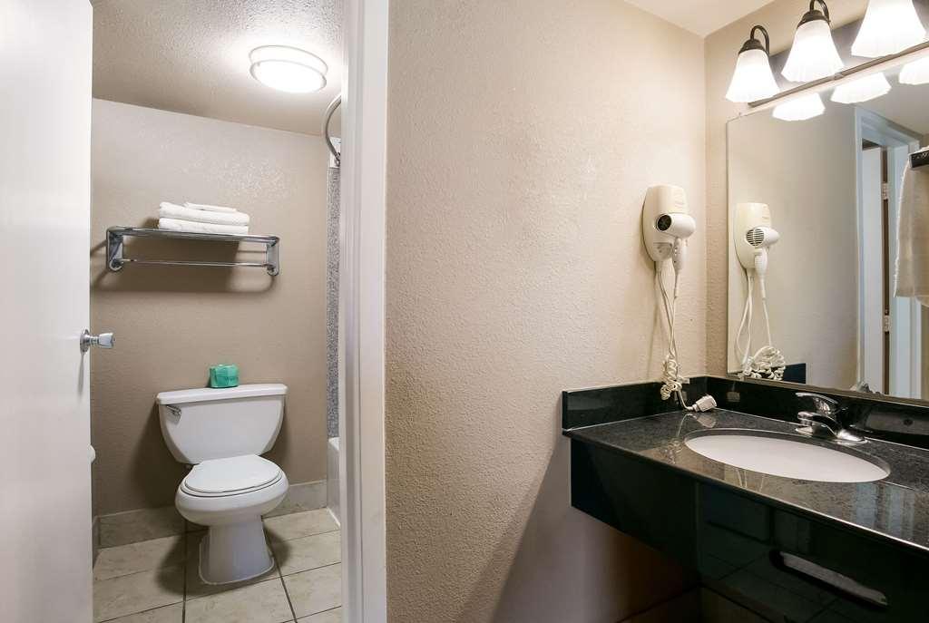 Rodeway Inn Rohrerstown Екстер'єр фото