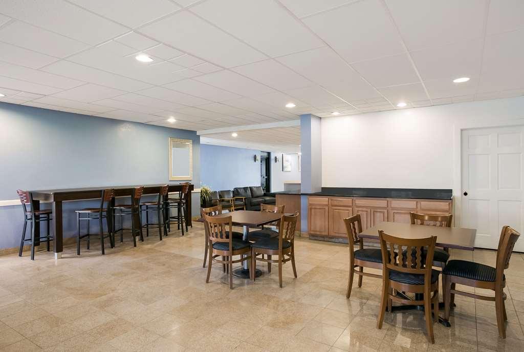 Rodeway Inn Rohrerstown Екстер'єр фото